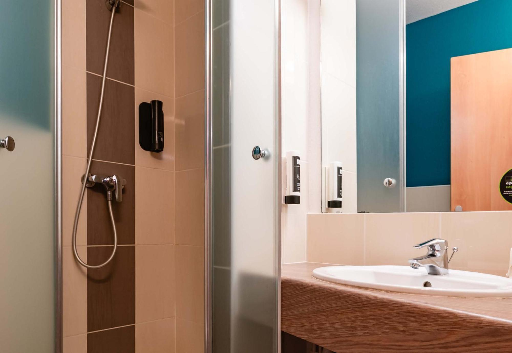 B&B Hotel Saint-Etienne Monthieu Zewnętrze zdjęcie